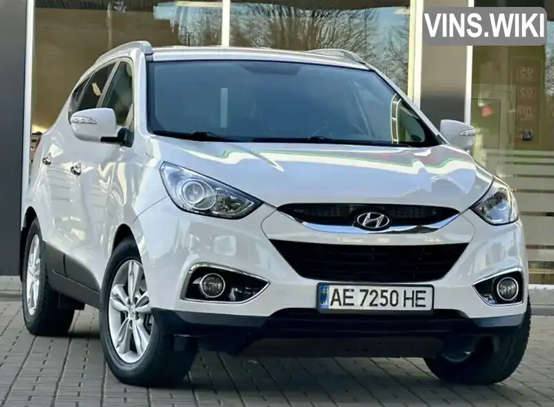 Внедорожник / Кроссовер Hyundai ix35 2013 2 л. Автомат обл. Житомирская, Житомир - Фото 1/6