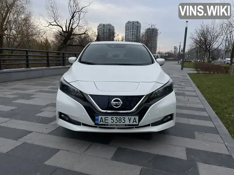 Хэтчбек Nissan Leaf 2018 null_content л. Автомат обл. Днепропетровская, Днепр (Днепропетровск) - Фото 1/20