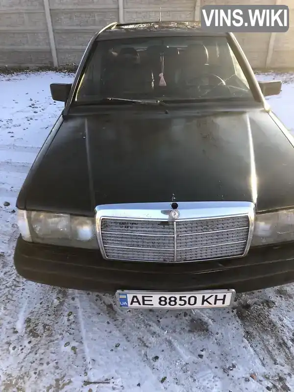 Седан Mercedes-Benz E-Class 1983 2 л. Ручна / Механіка обл. Кіровоградська, Олександрівка - Фото 1/9