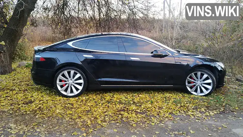 Ліфтбек Tesla Model S 2014 null_content л. обл. Дніпропетровська, Кам'янське (Дніпродзержинськ) - Фото 1/21