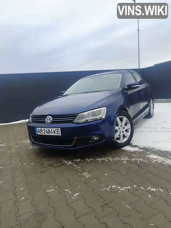 Седан Volkswagen Jetta 2011 1.97 л. Ручная / Механика обл. Хмельницкая, Летичев - Фото 1/21