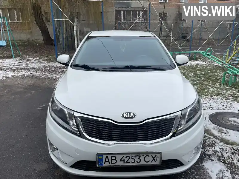 Седан Kia Rio 2013 1.4 л. Автомат обл. Вінницька, Жмеринка - Фото 1/6