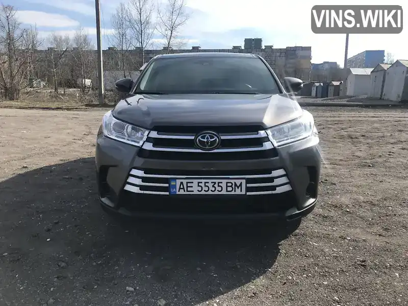 Внедорожник / Кроссовер Toyota Highlander 2017 2.7 л. Автомат обл. Днепропетровская, Днепр (Днепропетровск) - Фото 1/12