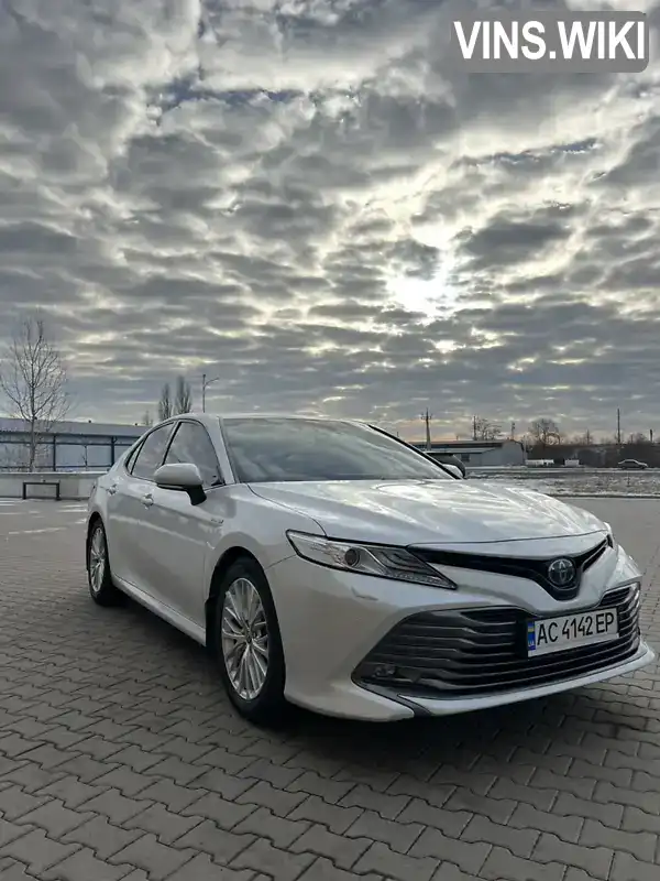 Седан Toyota Camry 2020 2.49 л. обл. Волынская, Ковель - Фото 1/21