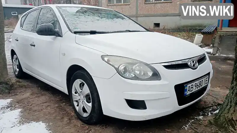 Хетчбек Hyundai i30 2009 1.4 л. Ручна / Механіка обл. Вінницька, Вінниця - Фото 1/7