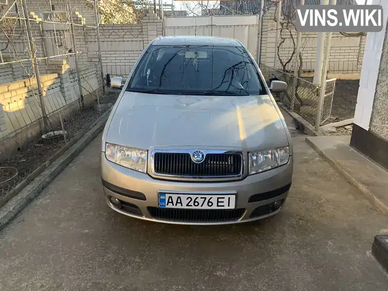 Седан Skoda Fabia 2005 1.2 л. Ручная / Механика обл. Одесская, Подольск (Котовск) - Фото 1/15