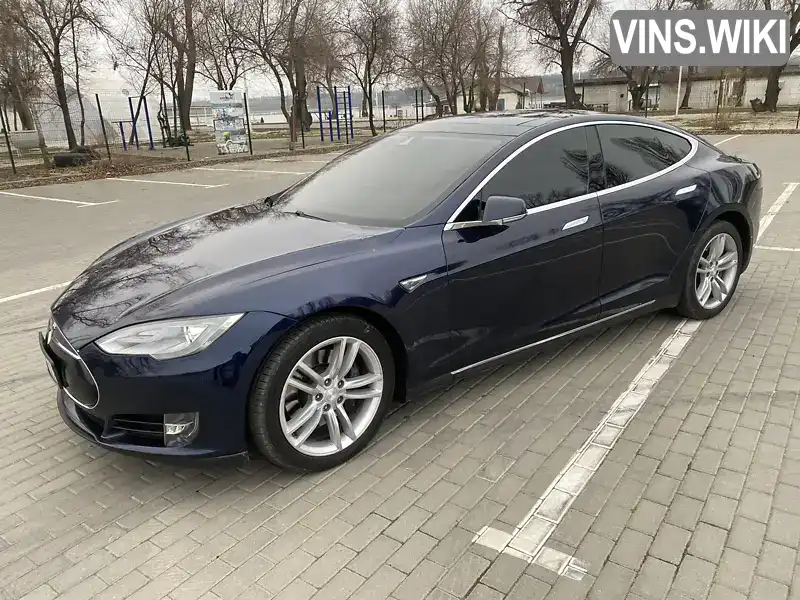 Лифтбек Tesla Model S 2014 null_content л. обл. Запорожская, Запорожье - Фото 1/9