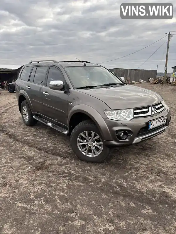 Позашляховик / Кросовер Mitsubishi Pajero Sport 2014 2.48 л. Автомат обл. Київська, Київ - Фото 1/12