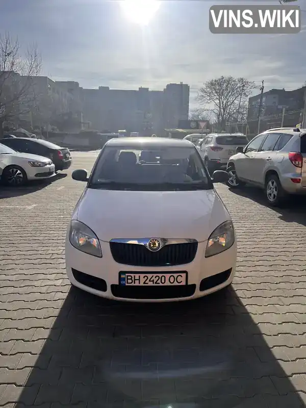 Хэтчбек Skoda Fabia 2010 1.2 л. Ручная / Механика обл. Одесская, Одесса - Фото 1/16