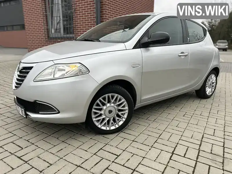 Хэтчбек Lancia Ypsilon 2015 1.24 л. Ручная / Механика обл. Львовская, Львов - Фото 1/21