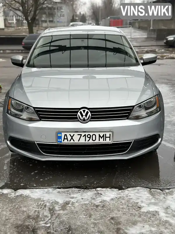 Седан Volkswagen Jetta 2013 null_content л. Автомат обл. Харьковская, Харьков - Фото 1/9