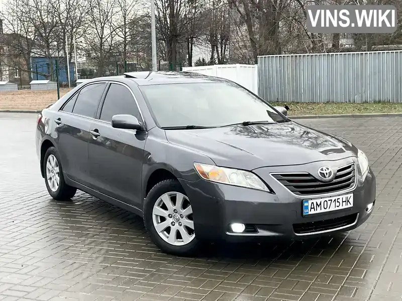 Седан Toyota Camry 2007 2.4 л. Автомат обл. Житомирская, Звягель - Фото 1/21