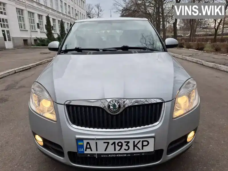 Универсал Skoda Fabia 2009 1.4 л. Ручная / Механика обл. Киевская, Белая Церковь - Фото 1/21