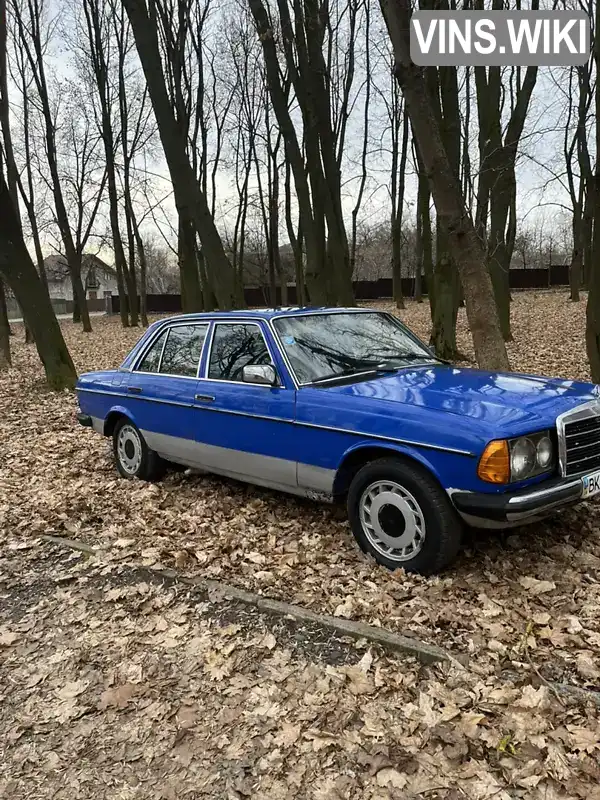 Седан Mercedes-Benz E-Class 1982 2 л. Ручная / Механика обл. Тернопольская, Тернополь - Фото 1/16