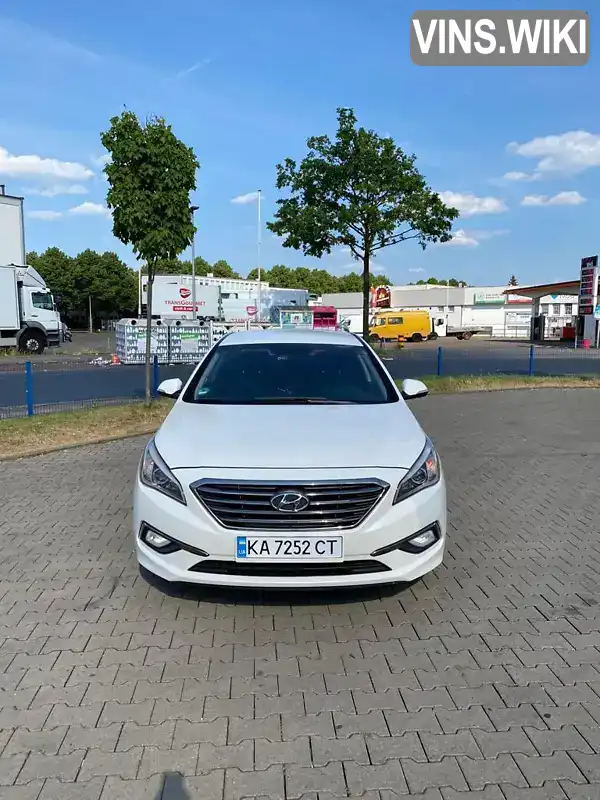 Седан Hyundai Sonata 2015 2 л. Автомат обл. Київська, Київ - Фото 1/9