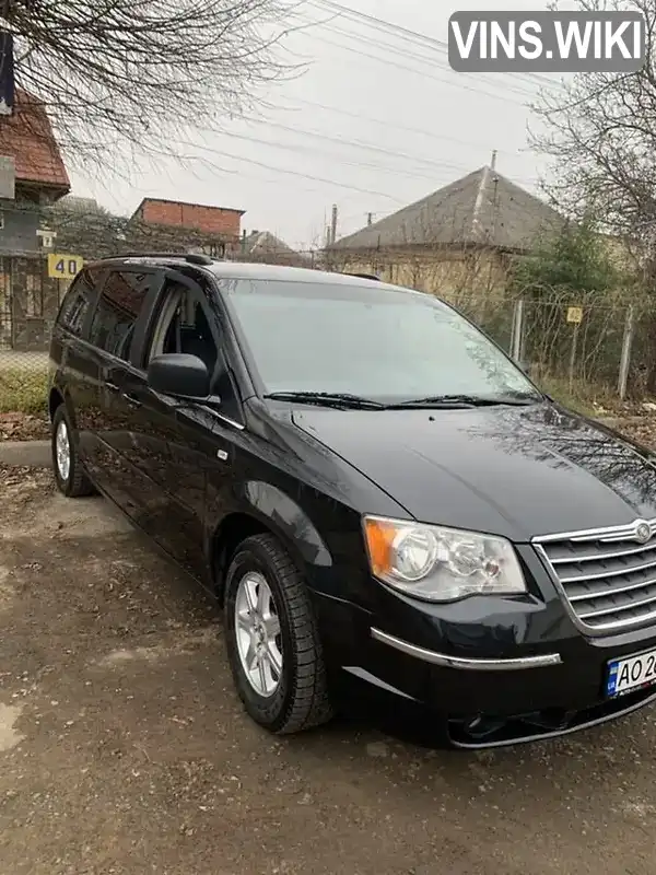 Минивэн Chrysler Grand Voyager 2010 2.8 л. Автомат обл. Закарпатская, Ужгород - Фото 1/5