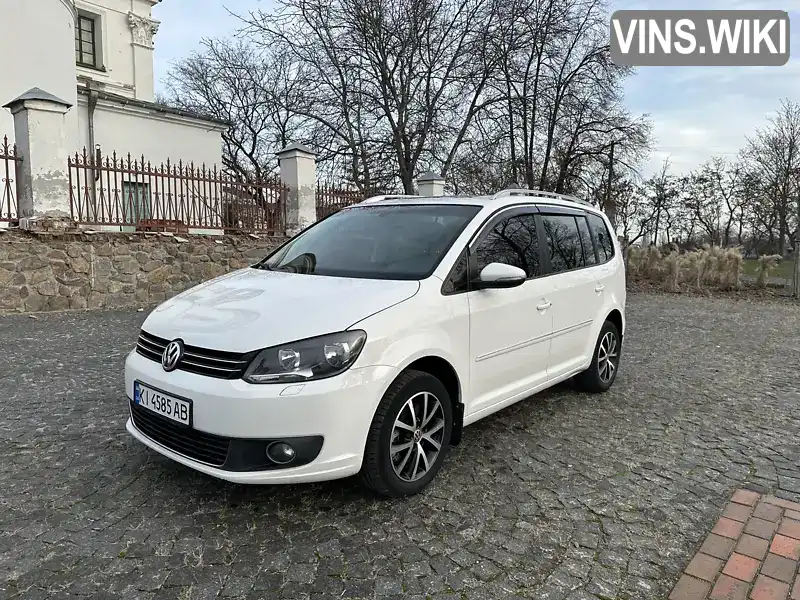 Мінівен Volkswagen Touran 2013 2 л. Автомат обл. Київська, Київ - Фото 1/21