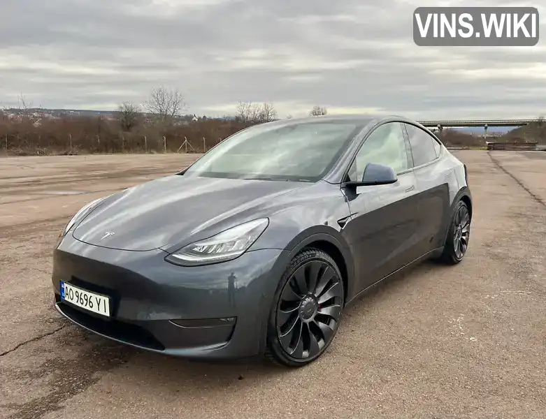 Внедорожник / Кроссовер Tesla Model Y 2020 null_content л. обл. Закарпатская, Ужгород - Фото 1/17