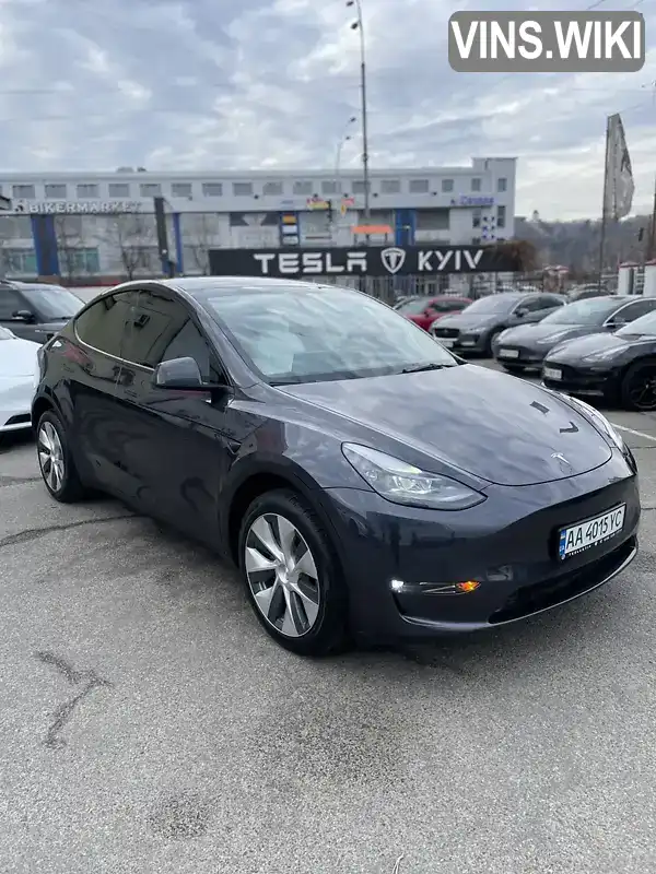 Внедорожник / Кроссовер Tesla Model Y 2024 null_content л. Автомат обл. Киевская, Киев - Фото 1/21