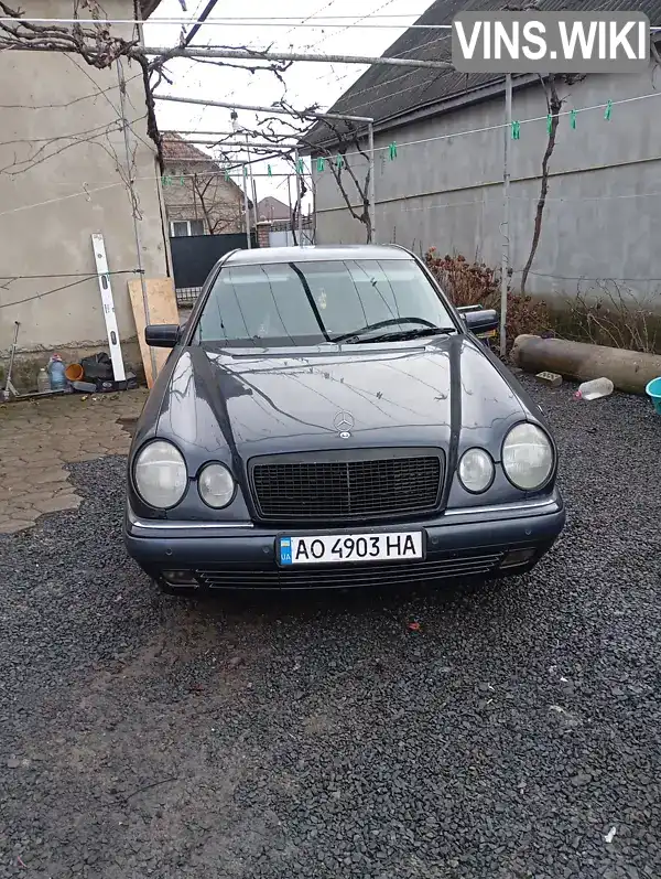 Седан Mercedes-Benz E-Class 1997 2 л. Ручная / Механика обл. Закарпатская, Мукачево - Фото 1/6