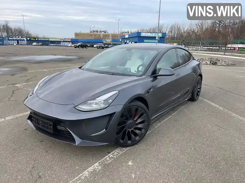 Седан Tesla Model 3 2023 null_content л. Автомат обл. Рівненська, Рівне - Фото 1/21