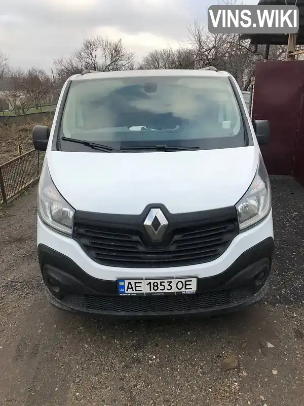 Мінівен Renault Trafic 2015 1.6 л. Ручна / Механіка обл. Дніпропетровська, Дніпро (Дніпропетровськ) - Фото 1/12