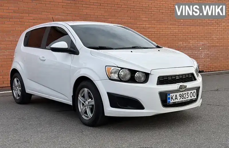 Хэтчбек Chevrolet Sonic 2015 1.8 л. Автомат обл. Киевская, Киев - Фото 1/21