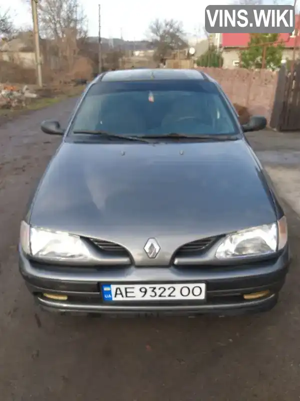 VF1LA0E05X0016677 Renault Megane 1999 Седан 1.4 л. Фото 2