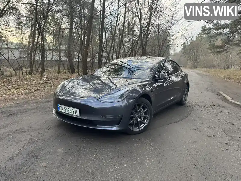 Седан Tesla Model 3 2022 null_content л. обл. Рівненська, Рівне - Фото 1/21