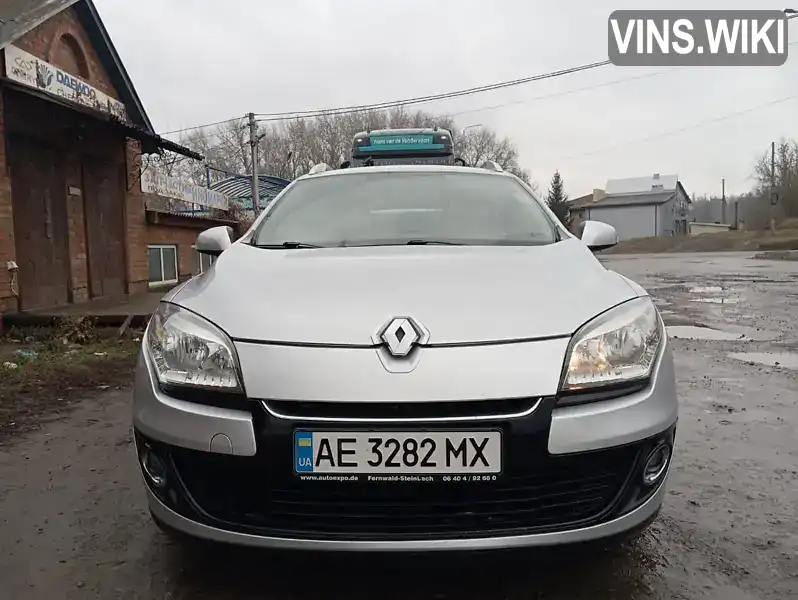 VF1KZ1G0247678375 Renault Megane 2012 Універсал 1.46 л. Фото 2