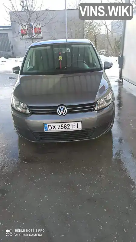 Мінівен Volkswagen Touran 2011 1.6 л. Ручна / Механіка обл. Хмельницька, Нова Ушиця - Фото 1/11