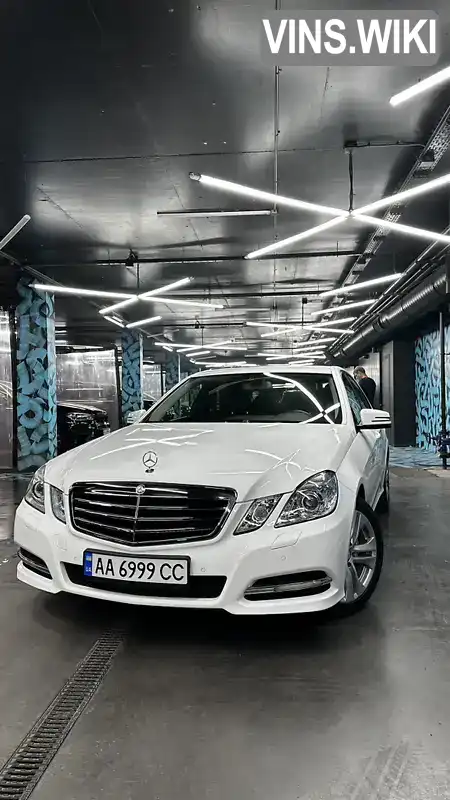 Седан Mercedes-Benz E-Class 2012 1.8 л. Автомат обл. Киевская, Киев - Фото 1/10