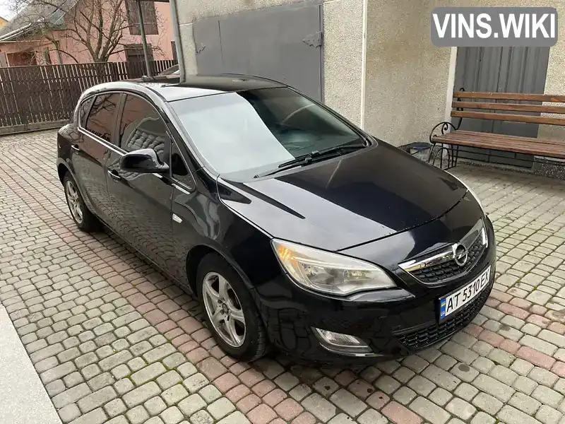 Седан Opel Astra 2011 1.7 л. Ручная / Механика обл. Ивано-Франковская, Коломыя - Фото 1/21