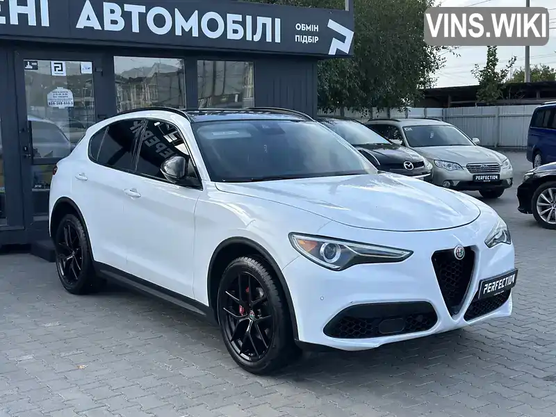 ZASFAKBN7J7C21915 Alfa Romeo Stelvio 2018 Внедорожник / Кроссовер 2 л. Фото 2