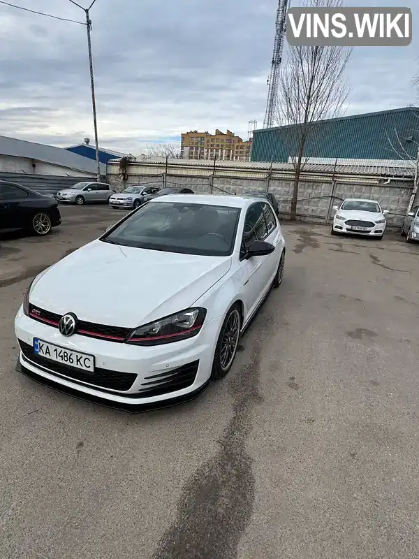 3VWT47AU9FM074855 Volkswagen Golf GTI 2015 Хэтчбек 1.98 л. Фото 1