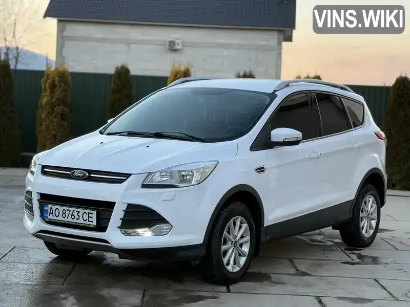 Позашляховик / Кросовер Ford Kuga 2015 2 л. Ручна / Механіка обл. Закарпатська, Хуст - Фото 1/16