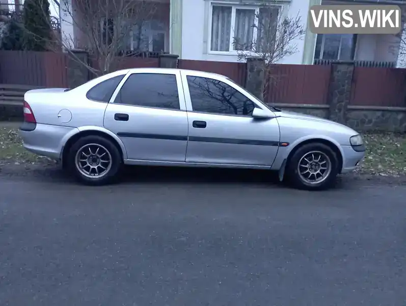 Седан Opel Vectra 1998 1.8 л. обл. Закарпатская, Ужгород - Фото 1/9