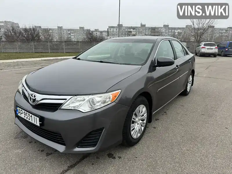 Седан Toyota Camry 2013 2.49 л. Автомат обл. Запорожская, Запорожье - Фото 1/21