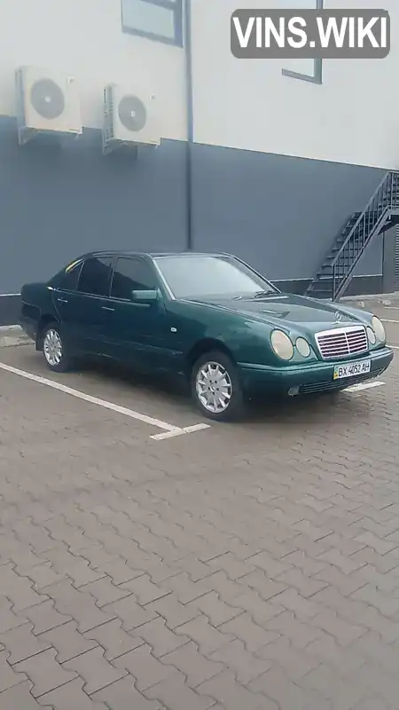 Седан Mercedes-Benz E-Class 1996 2 л. Ручная / Механика обл. Хмельницкая, Хмельницкий - Фото 1/21