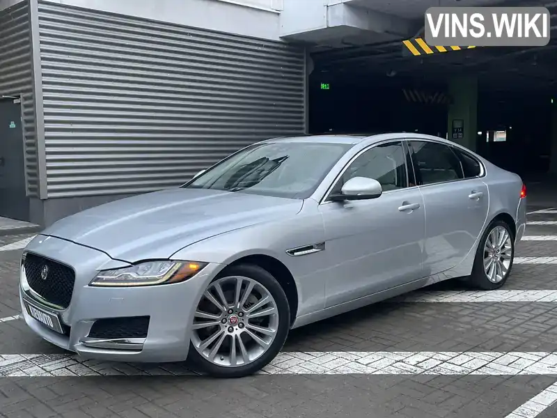 Седан Jaguar XF 2018 2 л. Автомат обл. Киевская, Киев - Фото 1/18