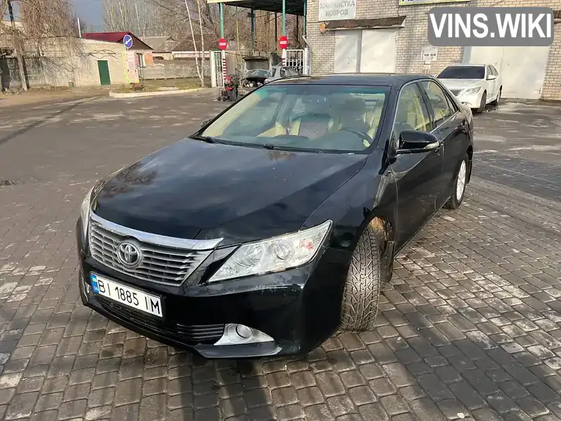 Седан Toyota Camry 2013 2.49 л. Автомат обл. Полтавская, Кременчуг - Фото 1/16