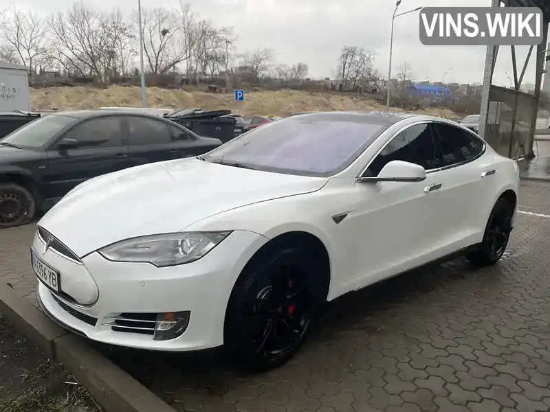 Ліфтбек Tesla Model S 2014 null_content л. обл. Київська, Київ - Фото 1/14