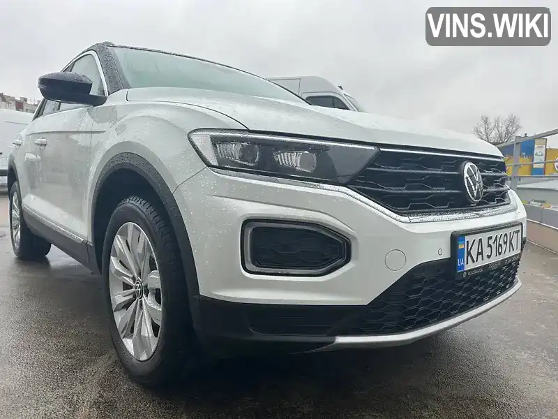 Внедорожник / Кроссовер Volkswagen T-Roc 2021 1.5 л. Автомат обл. Ровенская, Ровно - Фото 1/21