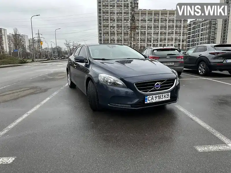 Хетчбек Volvo V40 2014 1.97 л. Ручна / Механіка обл. Київська, Київ - Фото 1/21