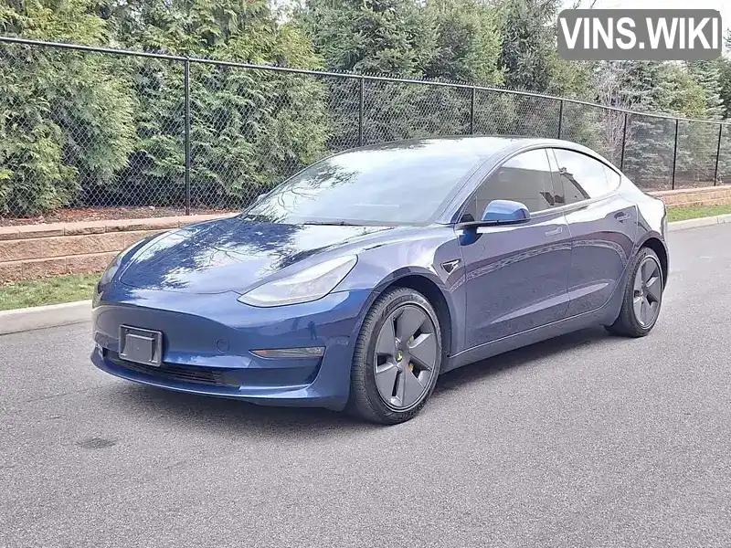 5YJ3E1EB0NF320684 Tesla Model 3 2022 Седан  Фото 1