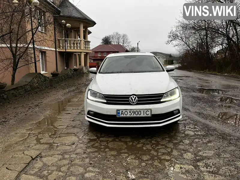 Седан Volkswagen Jetta 2015 1.97 л. Автомат обл. Закарпатська, Ужгород - Фото 1/21