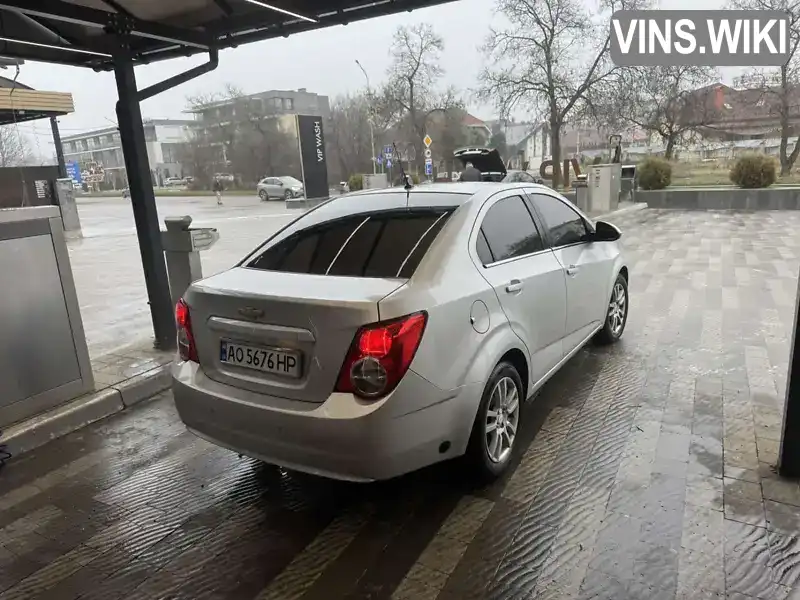 Седан Chevrolet Aveo 2015 1.4 л. Ручная / Механика обл. Закарпатская, Ужгород - Фото 1/6