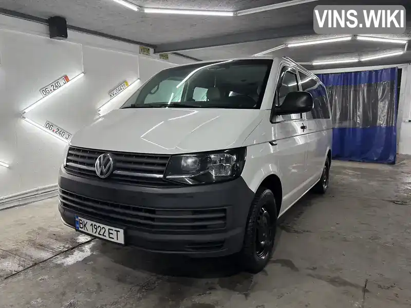 Минивэн Volkswagen Transporter 2016 2 л. Ручная / Механика обл. Тернопольская, Кременец - Фото 1/21