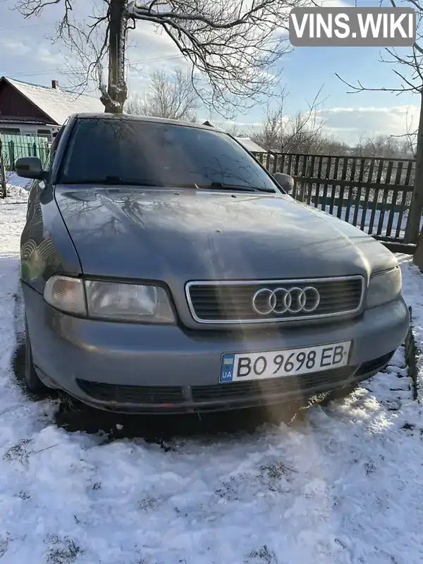 Седан Audi A4 1995 1.8 л. Ручная / Механика обл. Хмельницкая, Волочиск - Фото 1/10