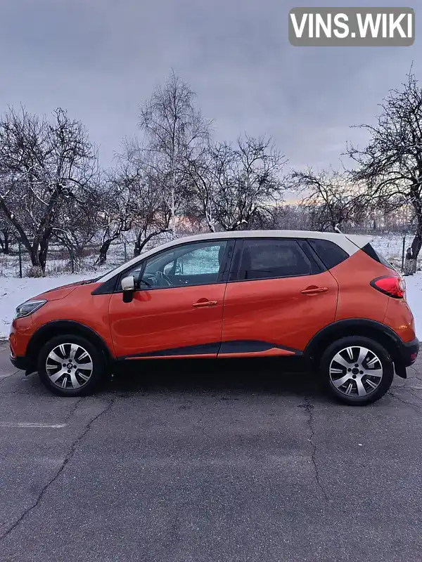 Внедорожник / Кроссовер Renault Captur 2016 1.46 л. обл. Киевская, Киев - Фото 1/4